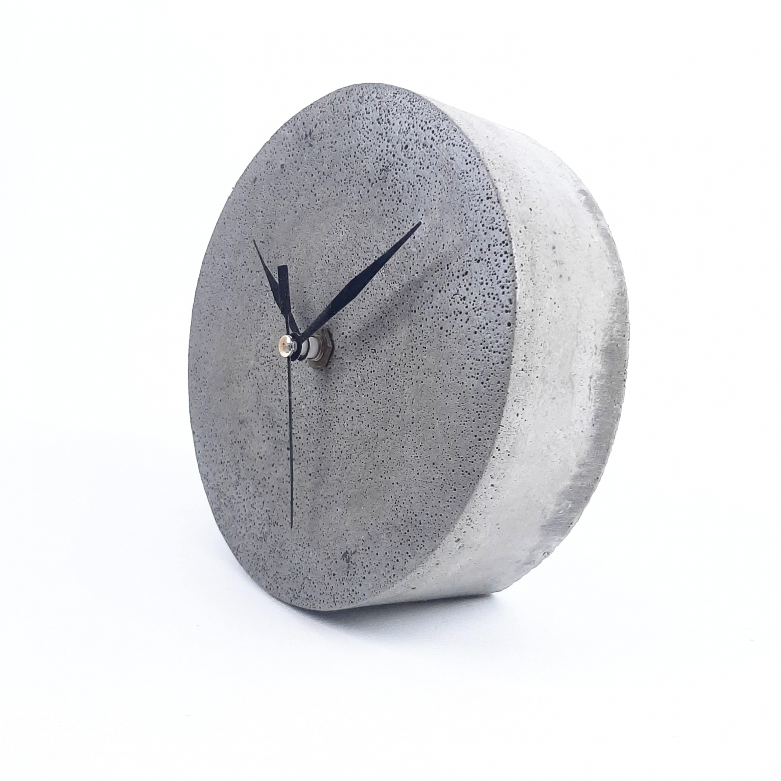 Cement Tilt Clock Gtc013c