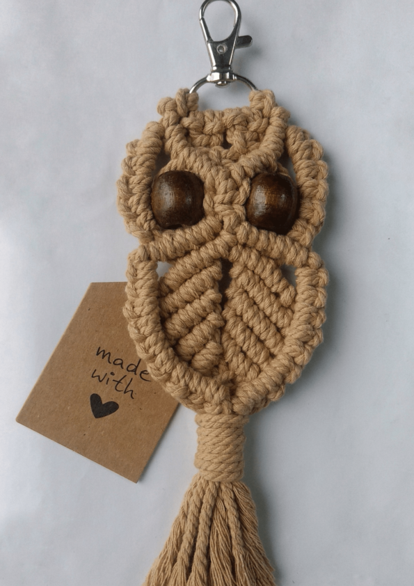 Macramé owl keychain