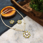 Kundan Pendant and Earrings Set – Yellow