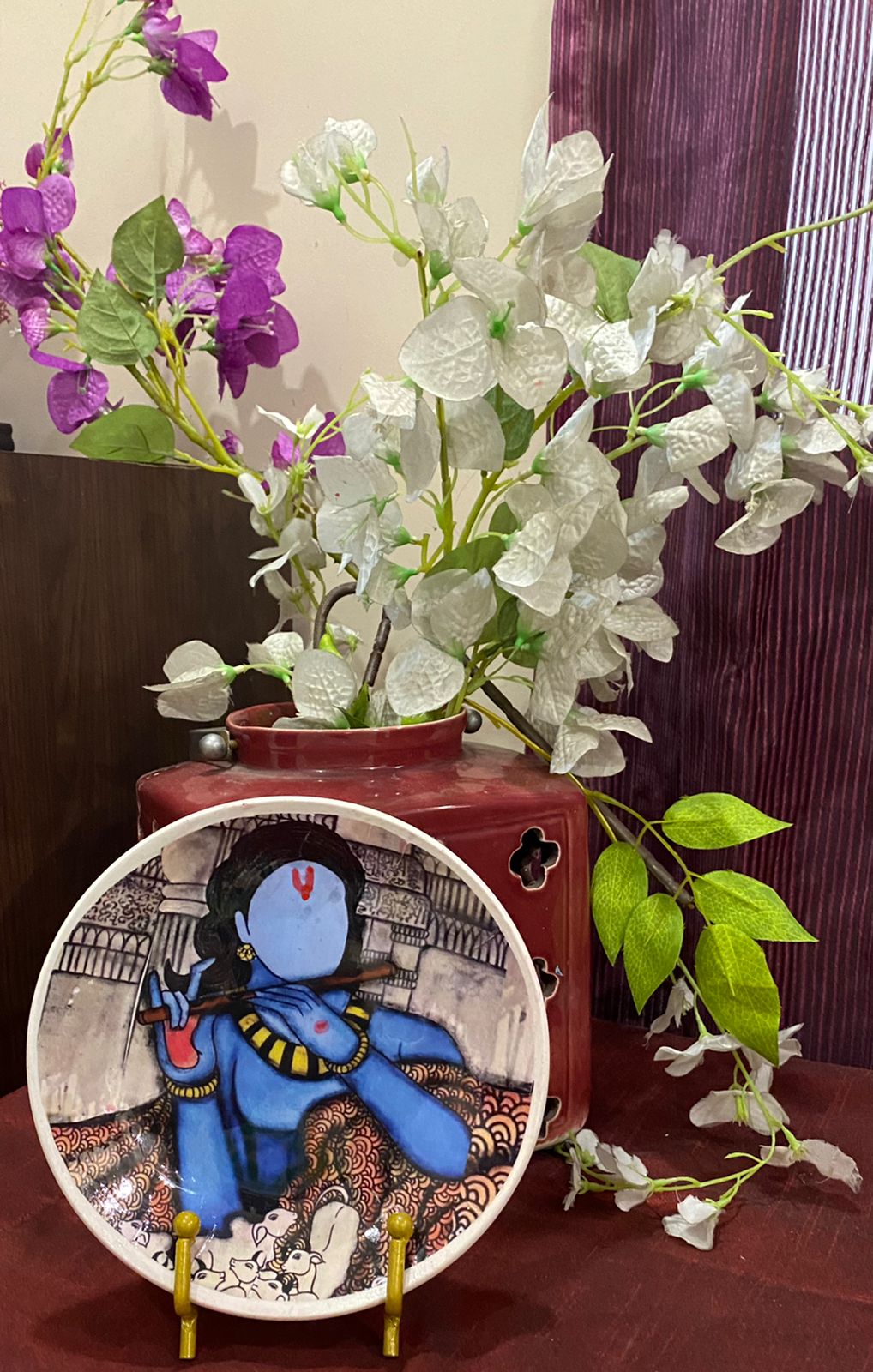 Krishna plate with stand
