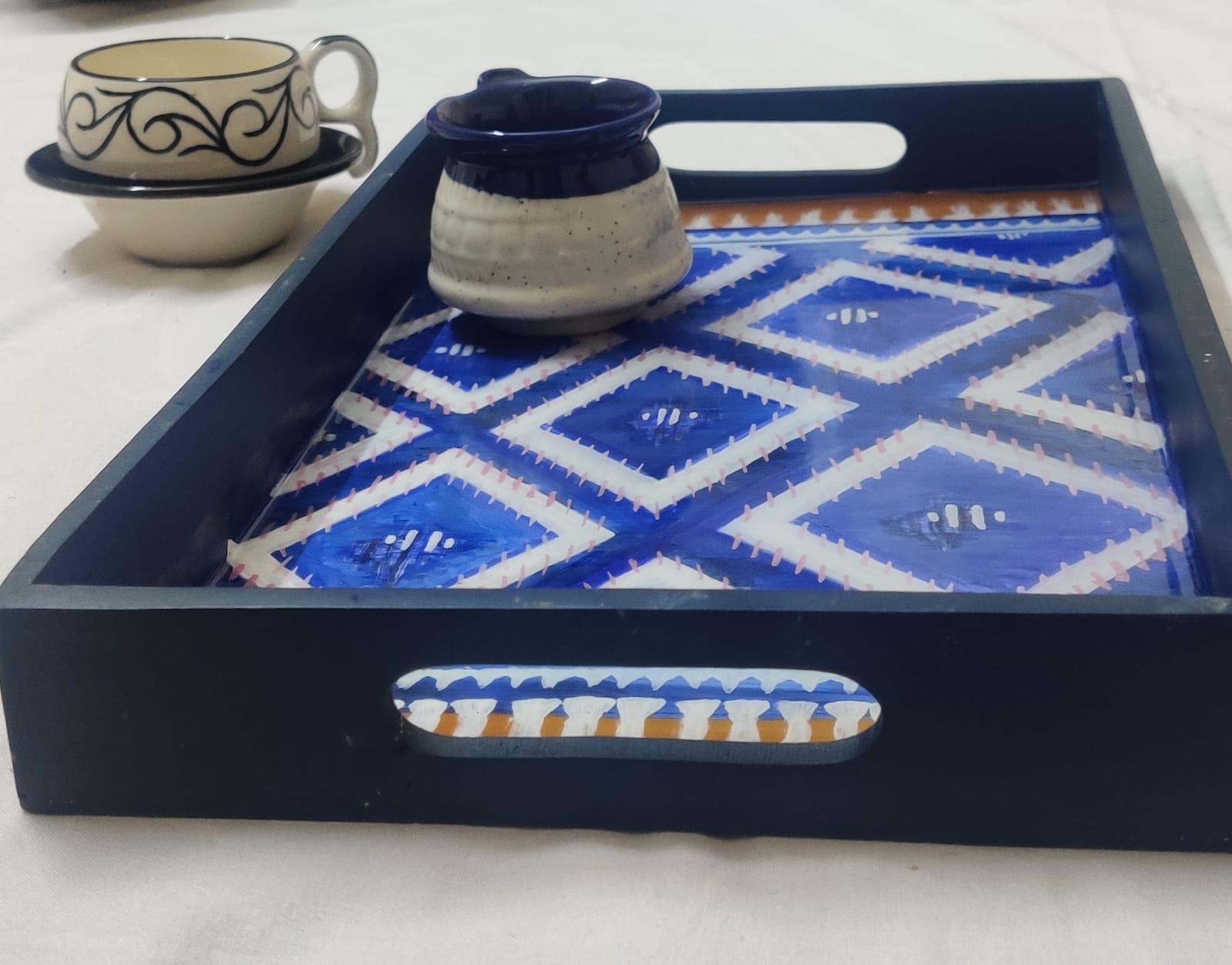 Iquat carpet design resin tray