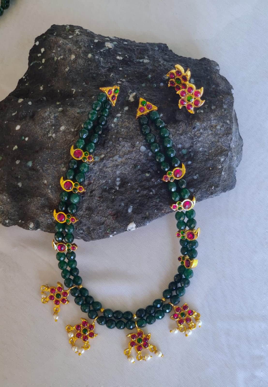 Green Beads and Mango motifs necklace