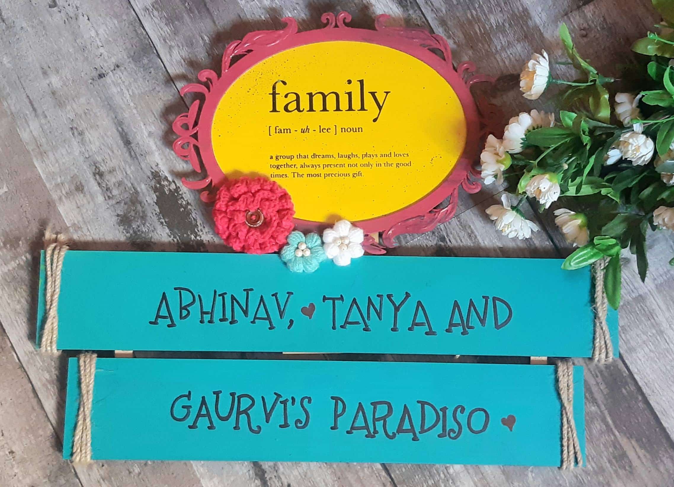 CARVED OVAL TEAL YELLOW FAMILY NAMEPLATE