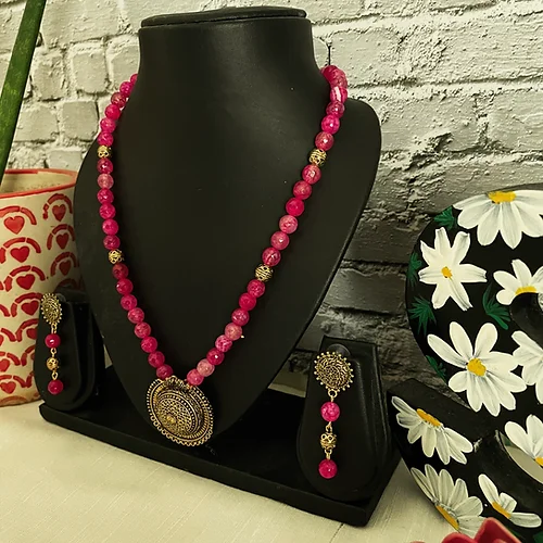 Samira – Pink Agates Necklace Set
