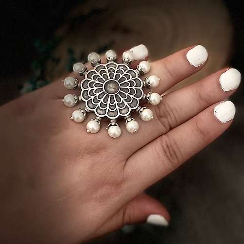 Moti – Pearl Studded Statement Ring