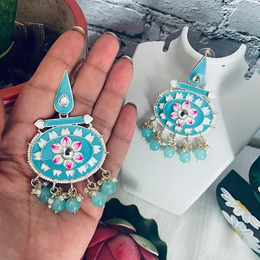 Madhavi – Peach Minakari Earrings