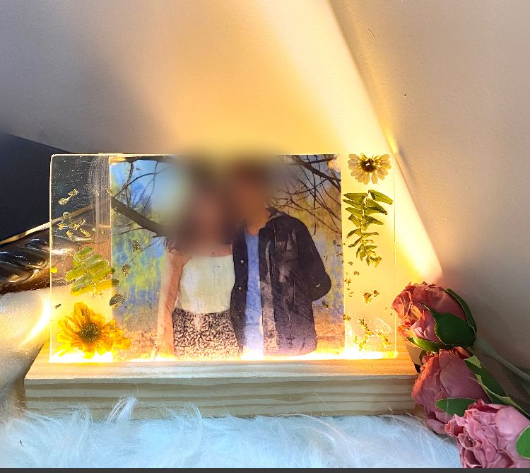 Resin Picture Frame with a Pinewood Stand 10 Inches