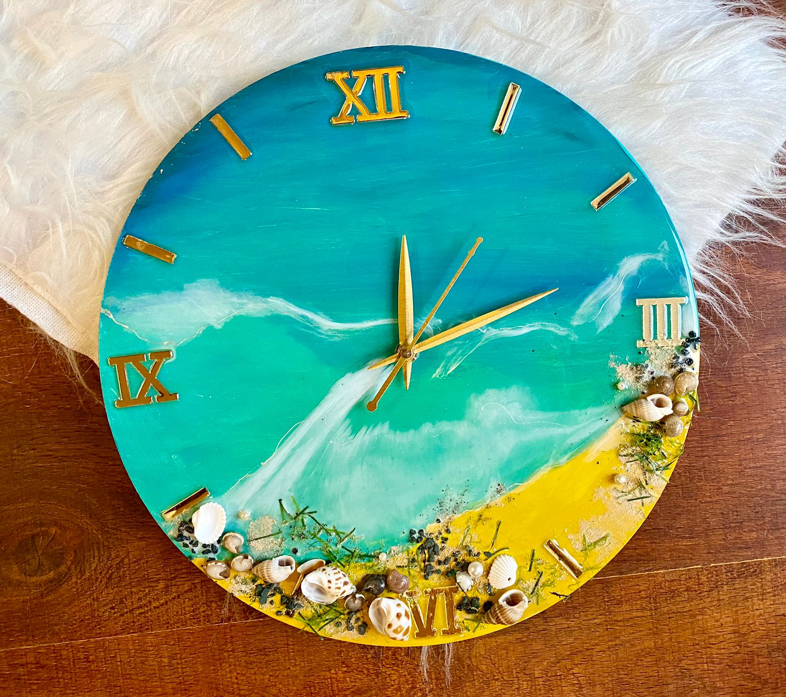 Dark green gold Resin clock with wooden stand