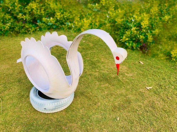 Swan Planter