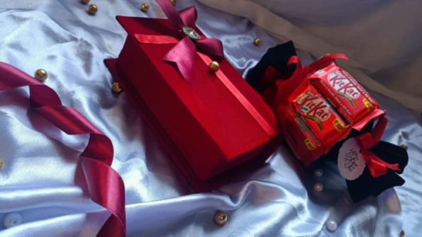 Hamper With Candy Box