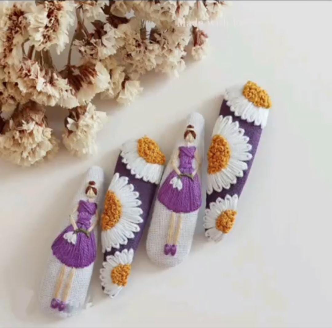 Embroidered Hairclip Purple