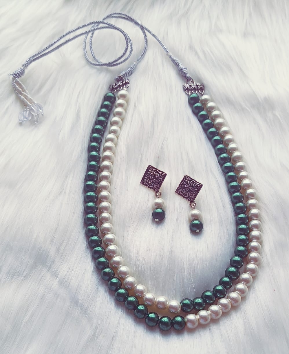 Dual Layered Green and Off White Shell Pearl Necklace Set