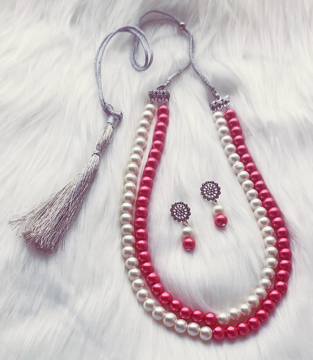 The Dual Layered Red and Off White Shell Pearl Necklace Set