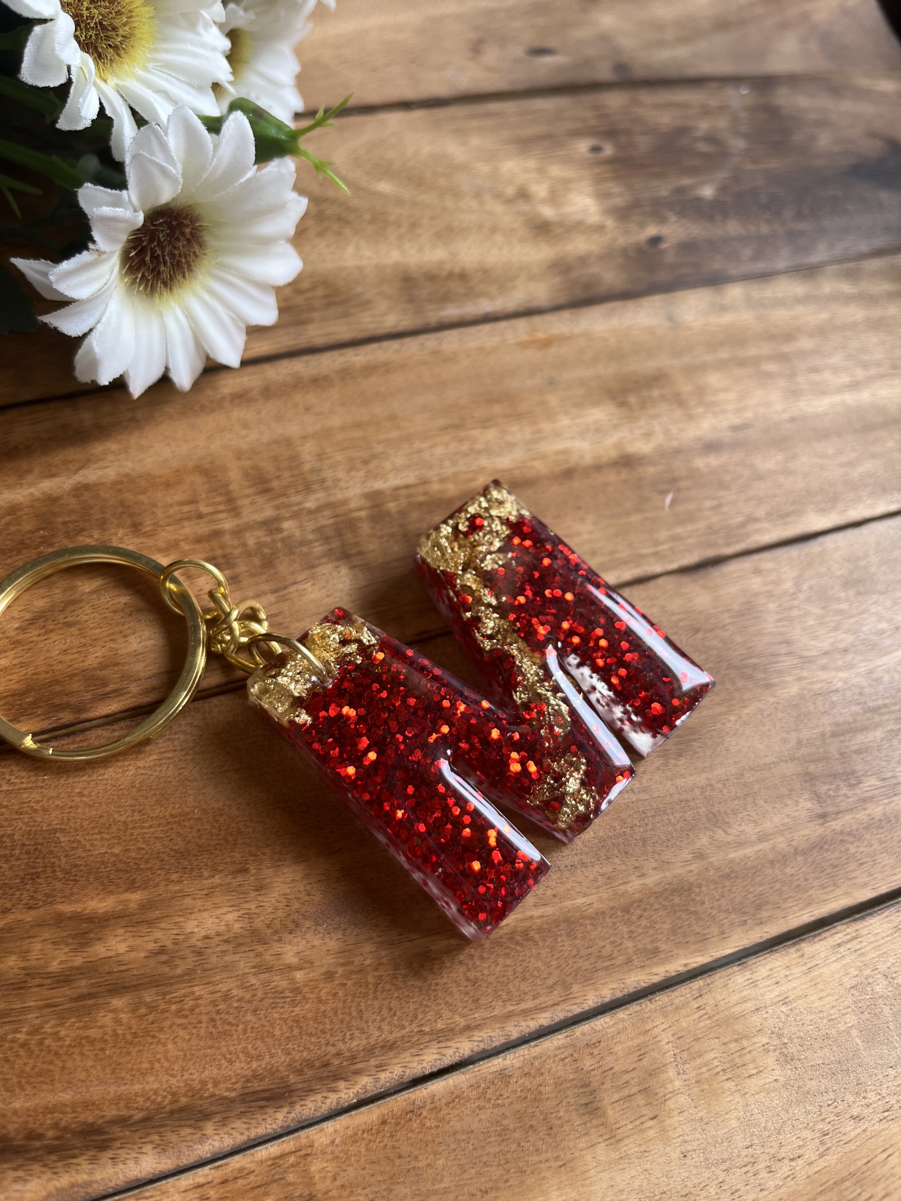Resin keyring – Alphabet M ( Red and Gold )