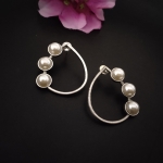 contemporary pearl stud -1