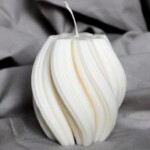 LINE SWIRL CANDLE